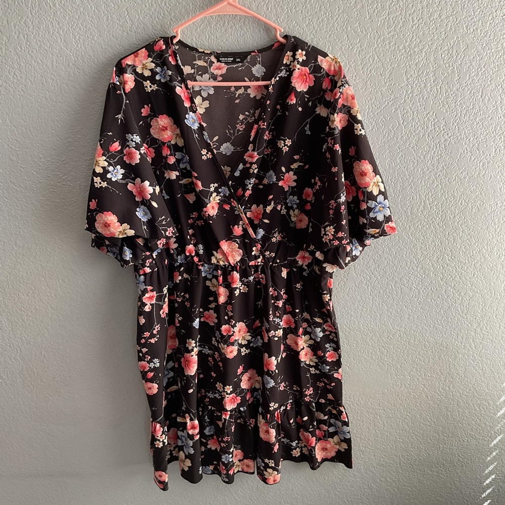 SHEIN Floral Wrap Dress - Black and Pink